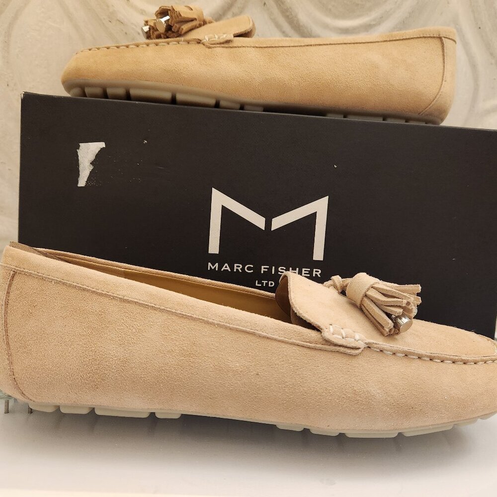 Marc Fisher LTD "Layney" Light Natural Suede Loafers. NIB. Size 8.5